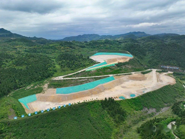 1744190807410734.jpg 陜西龍門(mén)鋼鐵有限責(zé)任公司木龍溝鐵礦古寺溝尾礦庫(kù)提升改造項(xiàng)目_副本.jpg